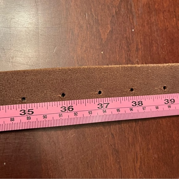 Italian leather belt brown ornate buckle made in USA large EUC - Picture 8 of 9